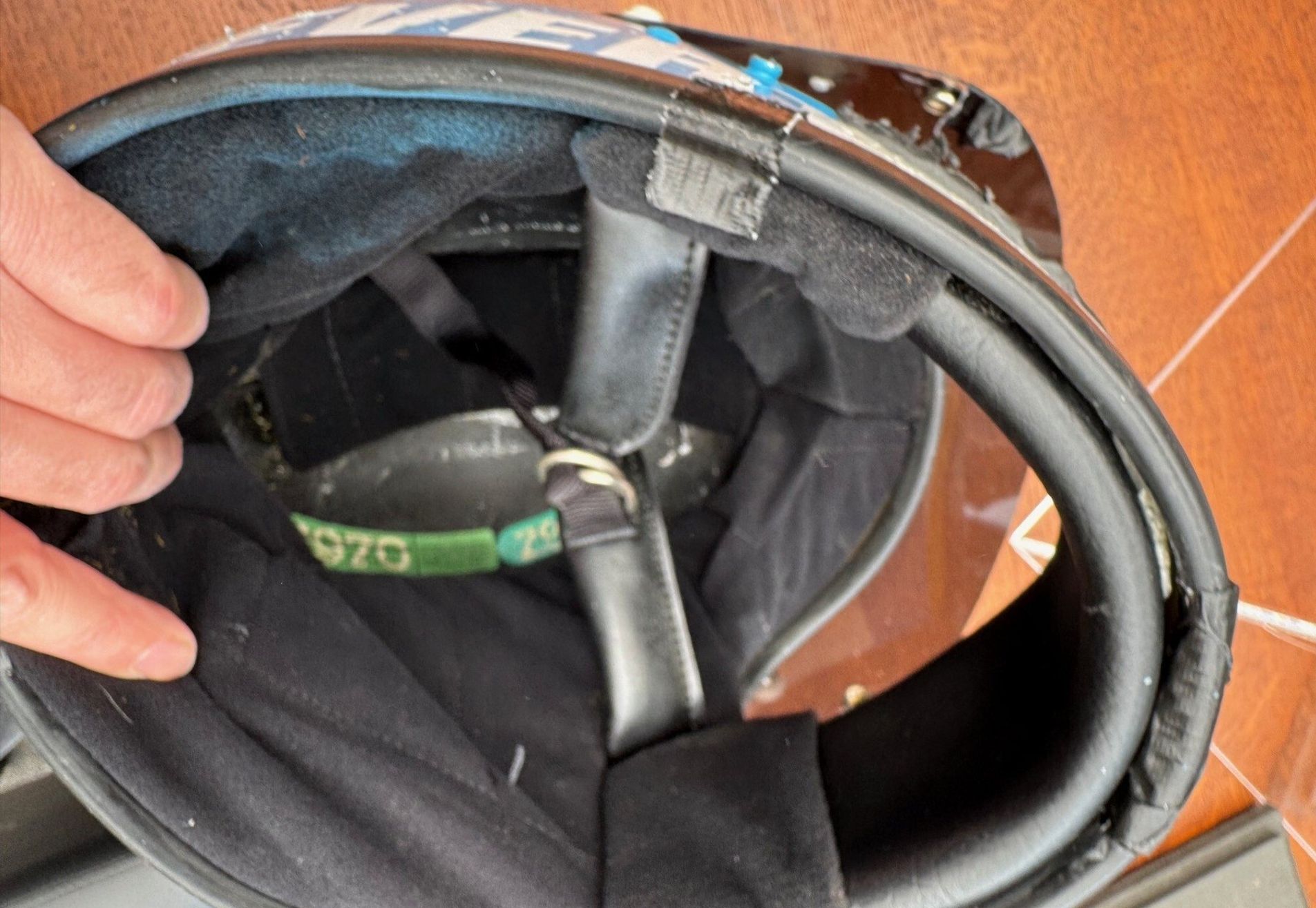 Tyrrell - Francois Cevert - 1973 - Replica helmet with display case