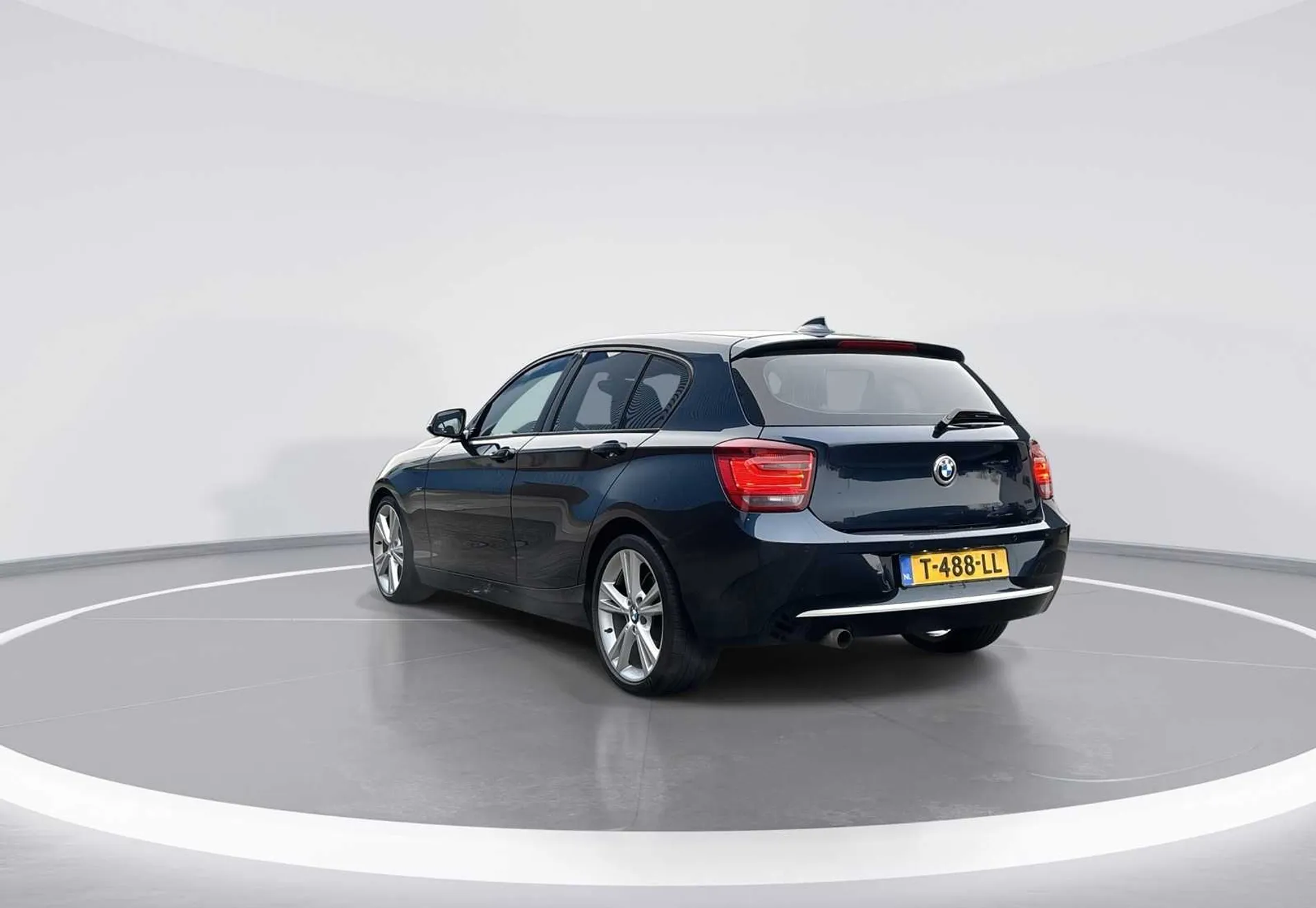 BMW 1-serie 116i Business+ Car 2012 | T-488-LL